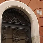 Residenza San Calisto Hotel 3*