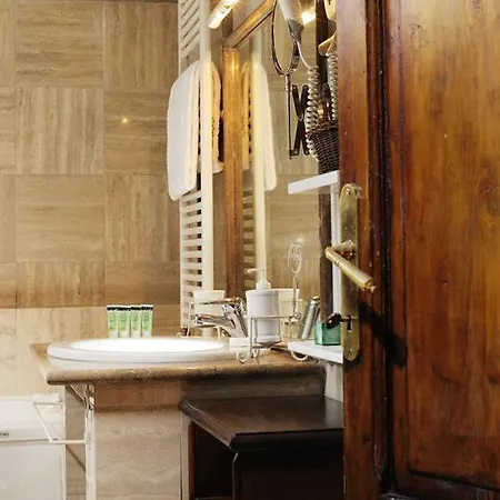 Hotel Residenza San Calisto 3*
